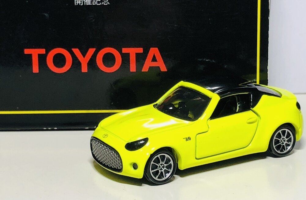 トミカプレミアム No.14 トヨタ S-FR 東京モーターショー 展示中