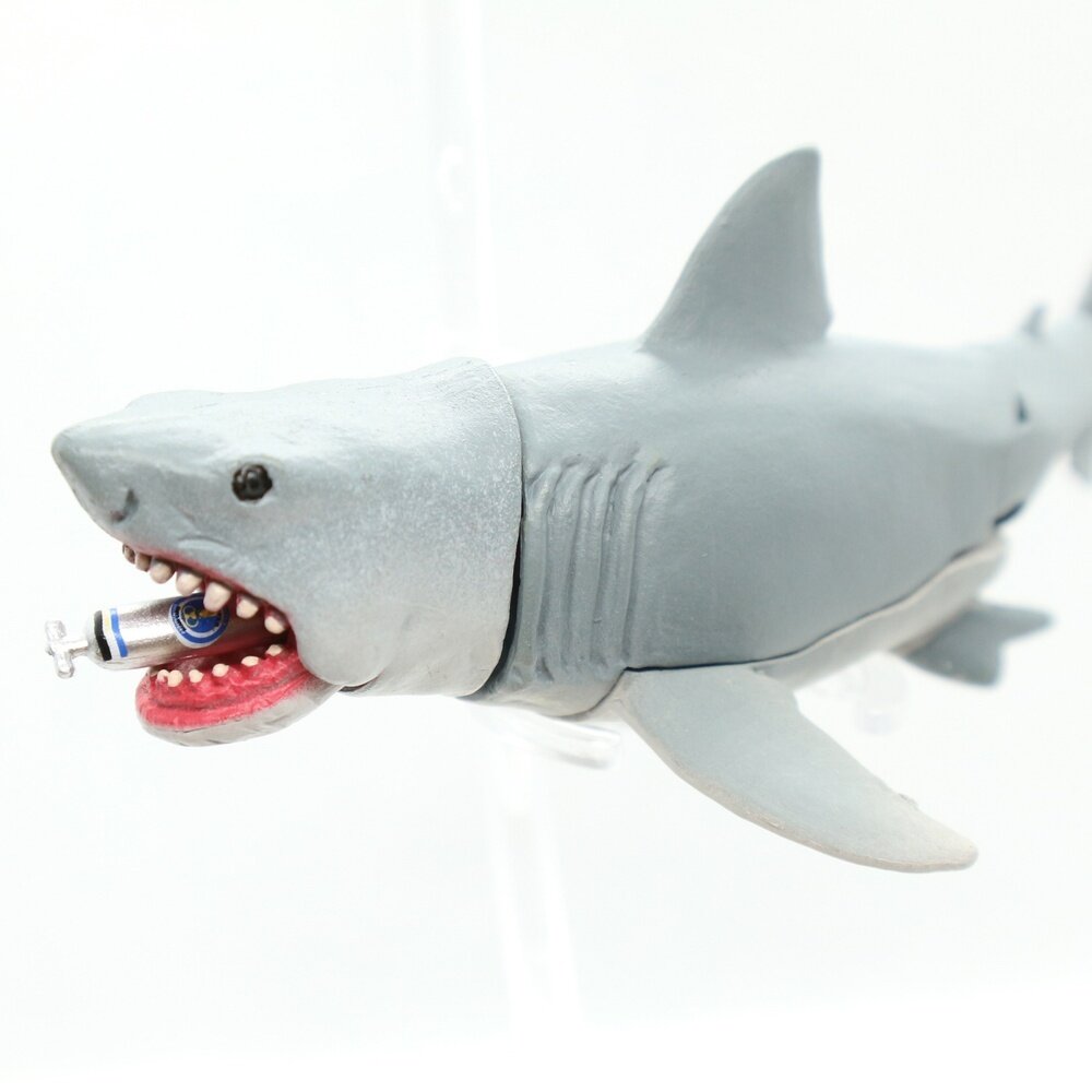 巨大鮫 【JAWS フィギュアコレクション】 展示中 in Museum of