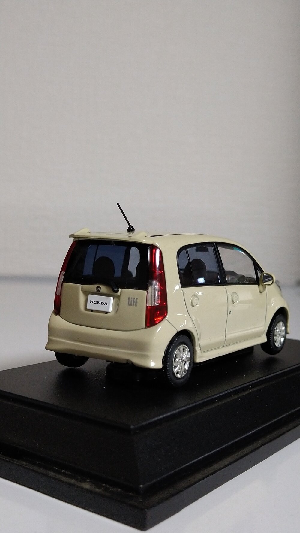 韓国ブランド通販サイト ホンダライフJB7 EBBRO ミニカー1/43 展示中 kento of Museum in ホビーラジコン