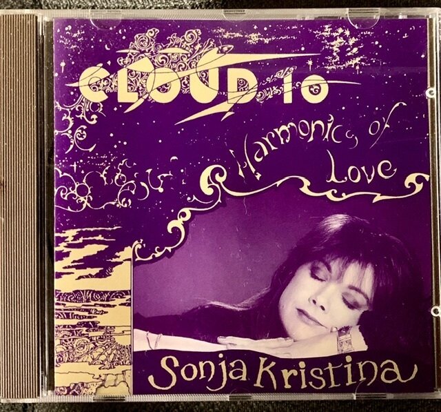 Harmonics of love / Sonja Kristina