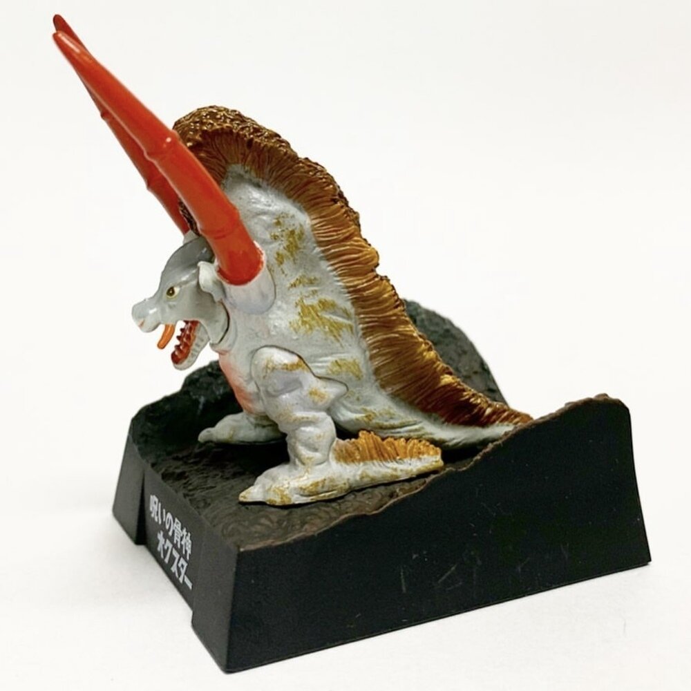 オクスター ウルトラ怪獣名鑑 展示中 in Museum of