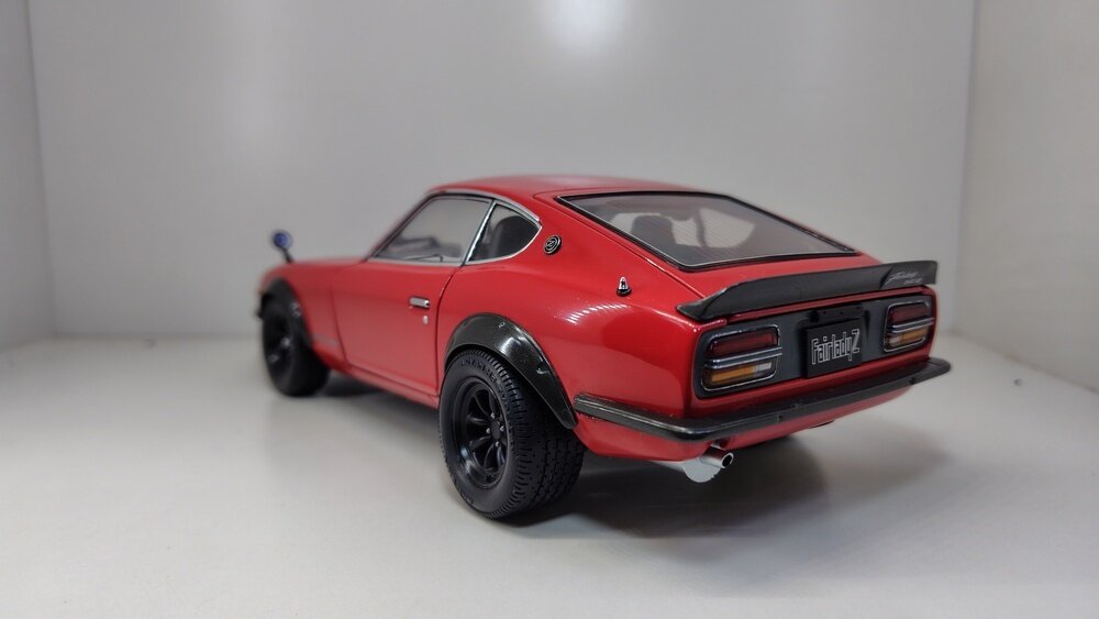 ニッサン フェアレディ 240ZG 赤 展示中 in Museum of Z88 - MUUSEO