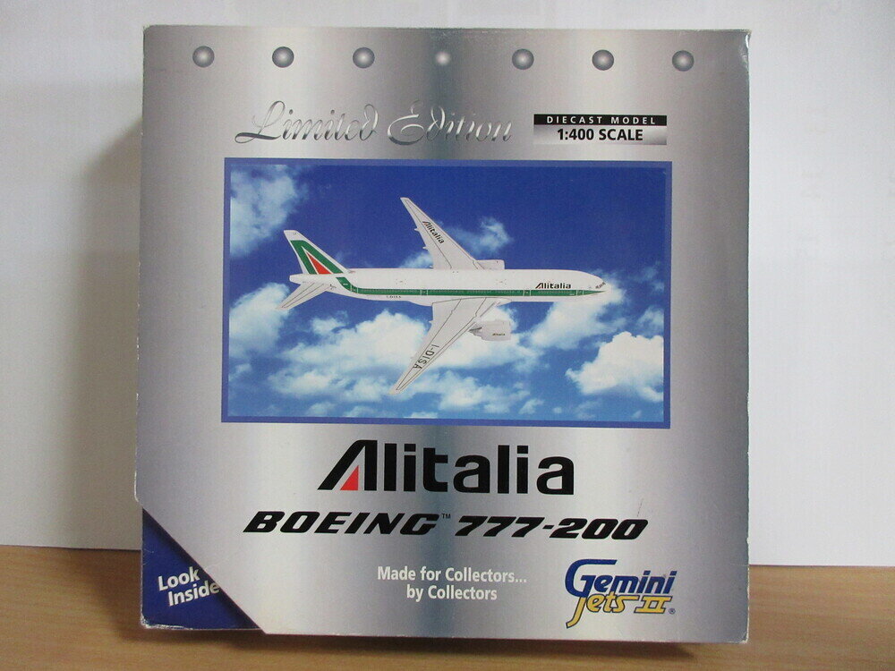 Alitalia Boeing 777-200 New Livery ezToys - Diecast Models