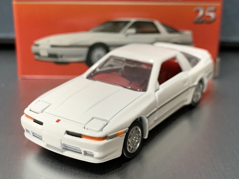 TOYOTA SUPRA (トミカプレミアム発売記念仕様)